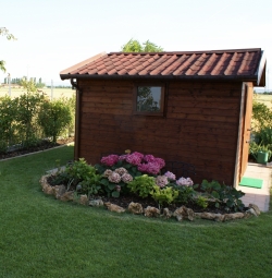 Casette,pergolati,gazebo ed arredi in legno